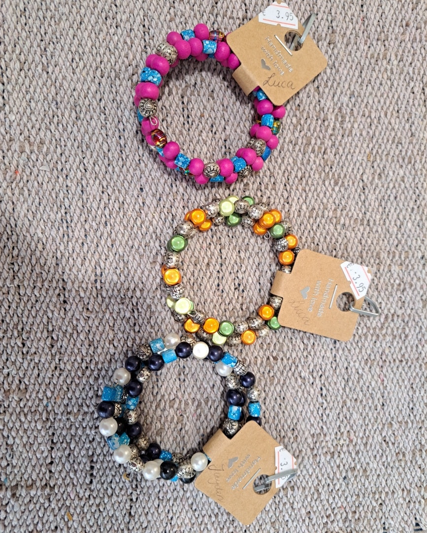 Kleurrijke Handgemaakte Kralenarmbanden
